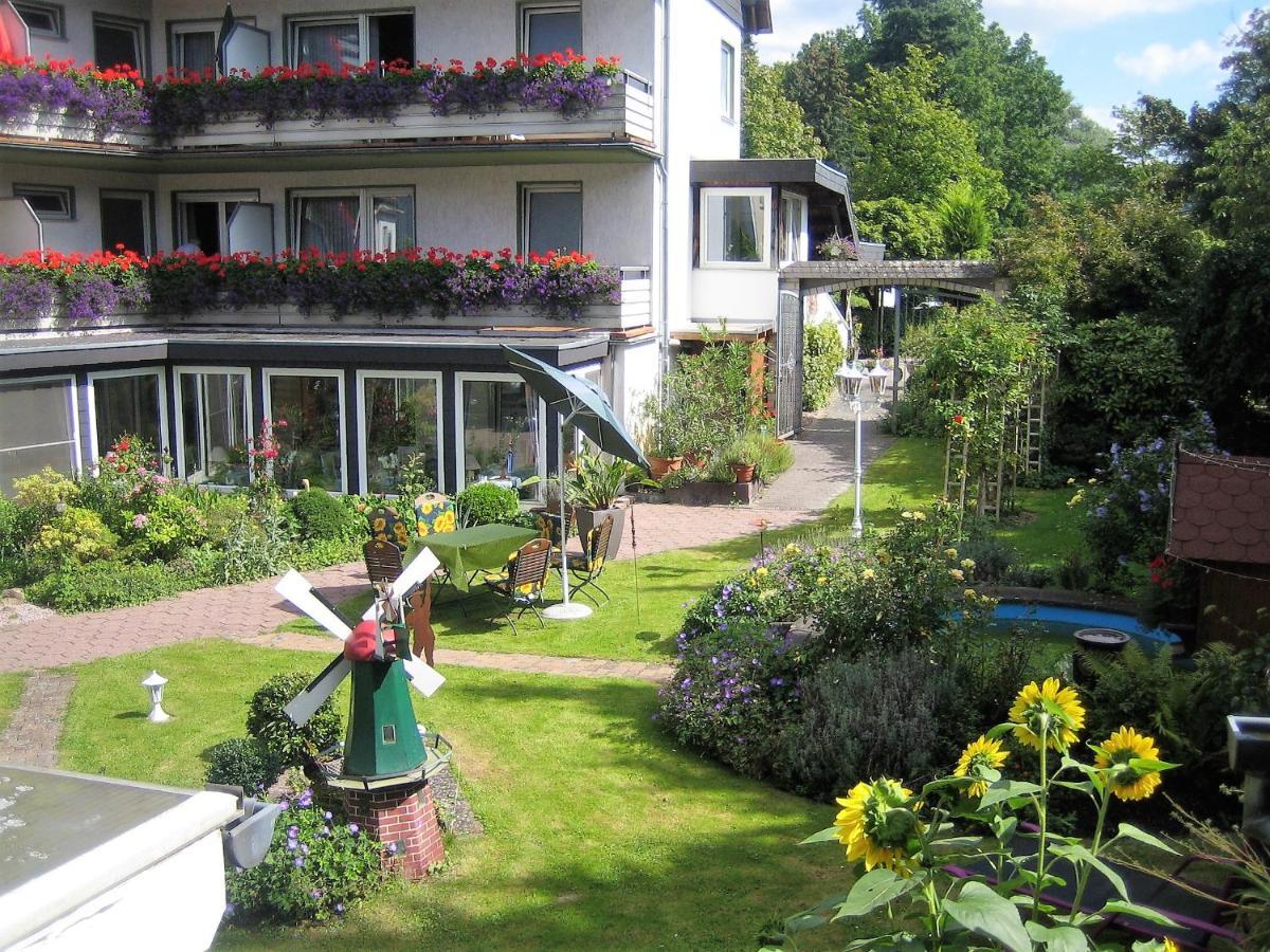 Hotel Aura Am Schloss Bad Pyrmont Extérieur photo